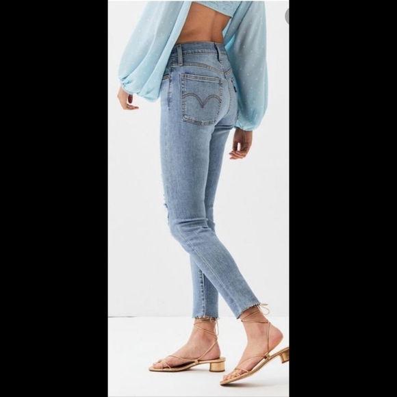 Levi's Wedgie Jeans - Picture 5 of 15